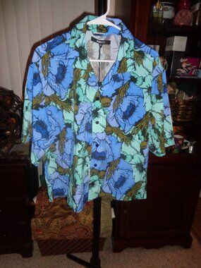 NOVAMEN Midnight Orchid Cropped Snap Closure Shirt NWT
